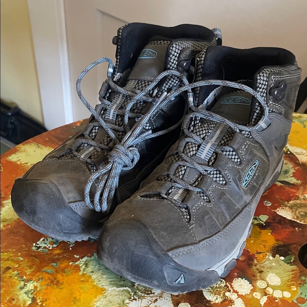 Keen hiking boot